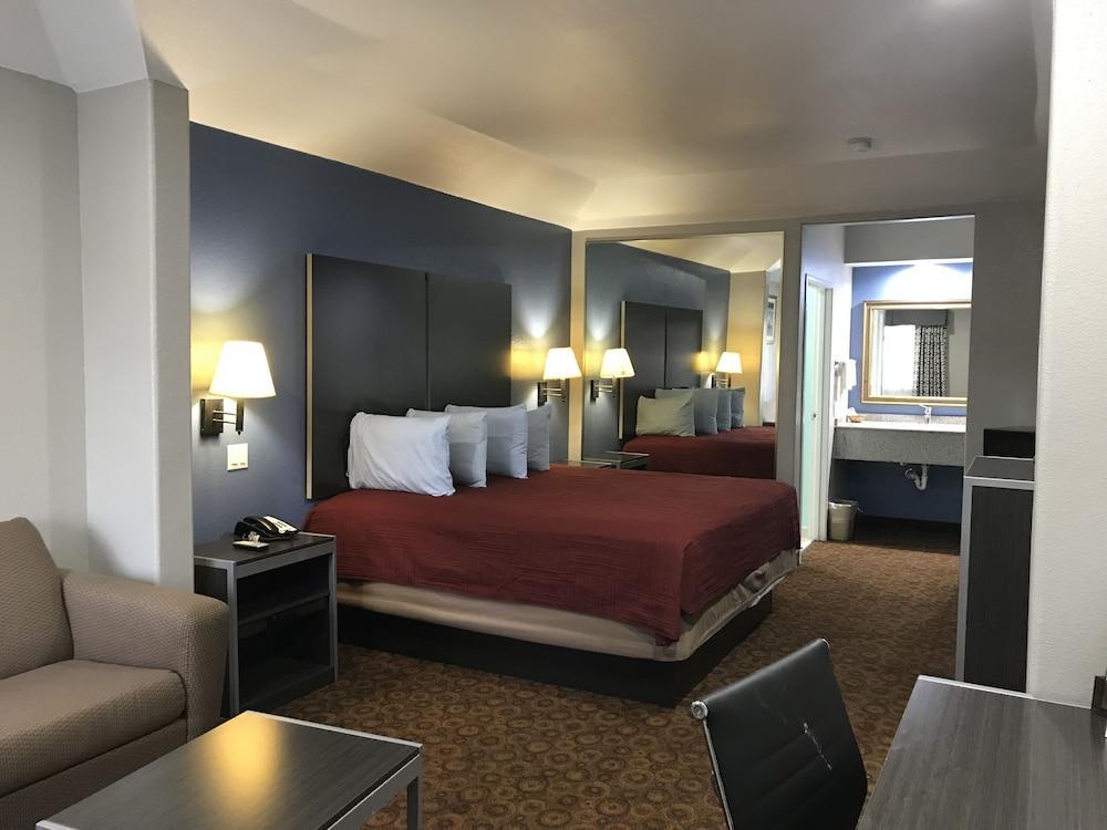 Camelot Inn And Suites Aldine Exterior foto